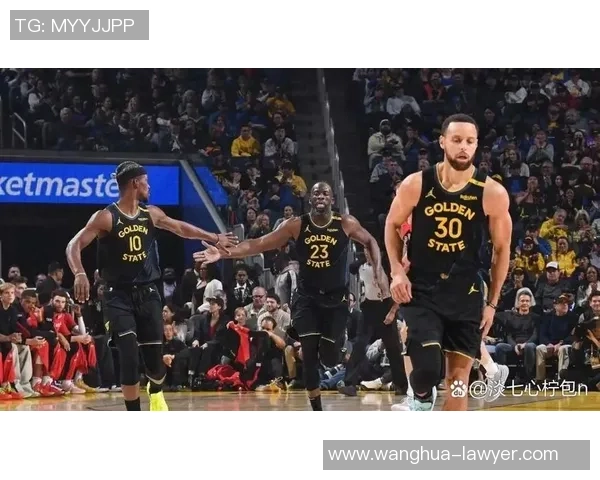 猛龙与雄鹿精彩对决回顾NBA录像带你重温赛场瞬间